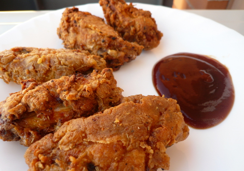 Super crunchy fried chicken wings